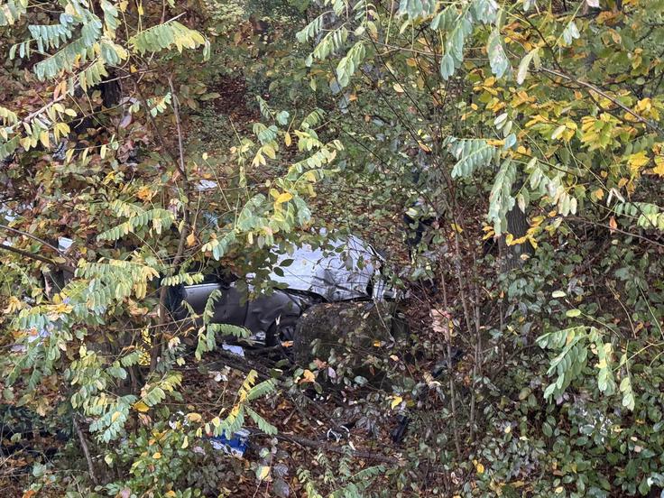 nesreča, avto, drevo, Murska Sobota nesreča, avto, drevo, Murska Sobota | Foto: PGD Murska Sobota
