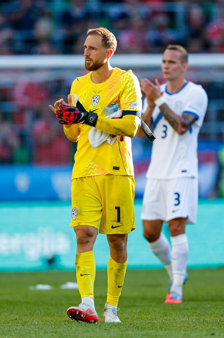 Jan Oblak in druščina bodo v torek gostili Makedonce. | Foto: Aleš Fevžer