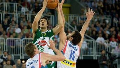 "Odpisana" Olimpija kljub porazu navdušila