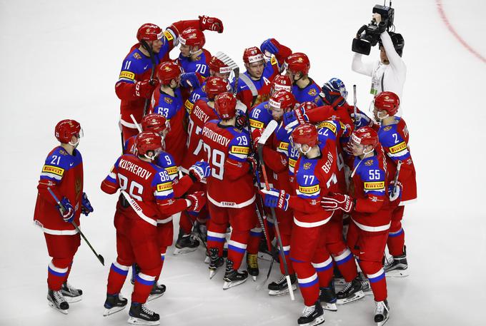 Rusi so prvenstvo začeli z zmago proti Švedom. | Foto: Reuters