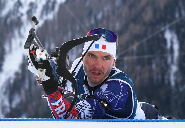 Emilien Jacquelin je velik ljubitelj kolesarstva in na igrah nastopa z originalnim uhanom Marca Pantanija, ki mu ga je za čas iger posodila njegova družina. | Foto: Reuters