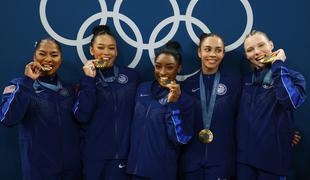 Američanke zlate, Simone Biles pisala zgodovino pred številnimi zvezdniki