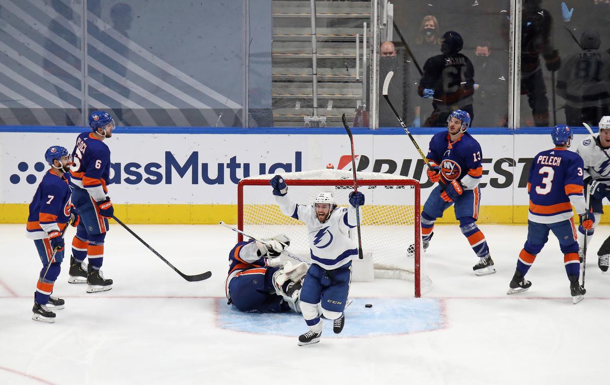 Tampa Bay Lightning New York Islanders | Hokejisti Tampe so si z novo zmago priigrali dva zaključna ploščka za napredovanje v veliki finale. Brayden Point igra izjemno, na 16 tekmah je dosegel 25 točk. | Foto Getty Images