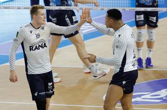 Možič in Planinšič do nove zmage, Mujanović blesti, Sillah se odlično znajde v Italiji