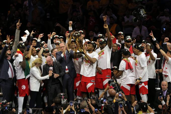 Košarkarji Toronto Raptors se veselijo prvega naslova prvakov NBA v zgodovini kluba. | Foto: Reuters