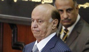 Jemenski predsednik formalno predal oblast