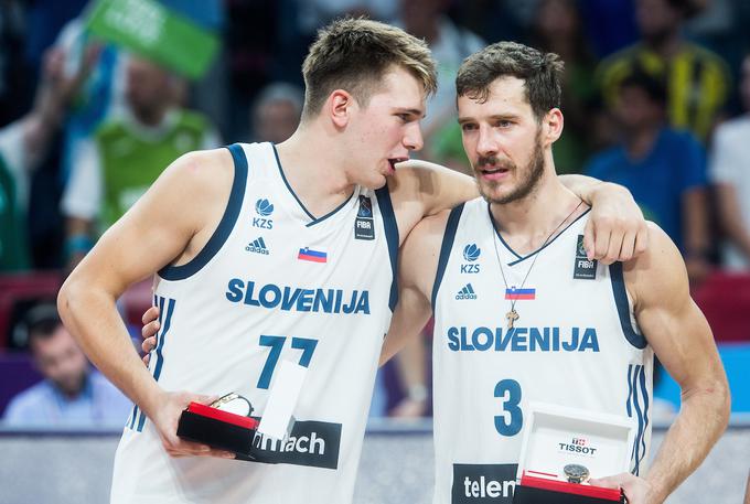 Goran Dragić in Luka Dončić sta prispevala pomemben delež k naslovu evropskega prvaka v košarki (2017) | Foto: Vid Ponikvar