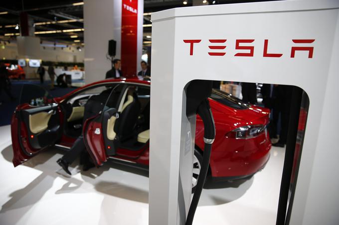 Tesla model S 10 let | Foto: Reuters