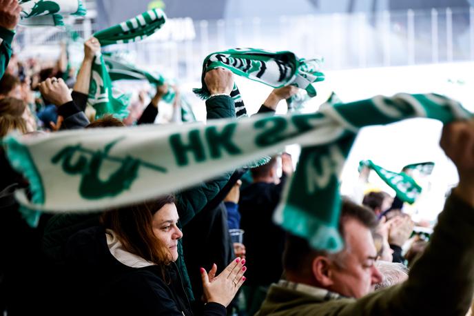 IceHL, polfinale: HK Olimpija - Pustertal | Novinec v vrstah Olimpije je Chris Douglas. | Foto Aleš Fevžer