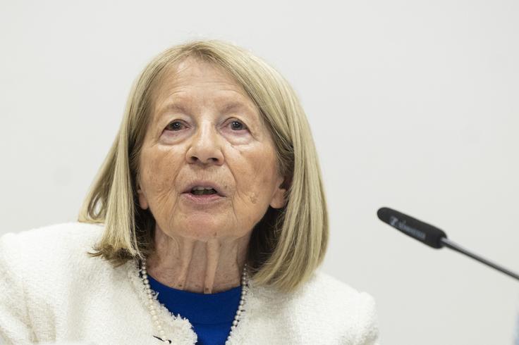 "Skrbi nas tudi dejstvo, da narašča število primerov raka debelega črevesja v starostni skupini od 18 do 49 let, zato prosimo stroko, naj v presejalni program Svit povabi že populacijo po 40. ali vsaj 45. letu starosti," je povedala Ivka Glas z združenja EuropaColon Slovenija.  | Foto: STA