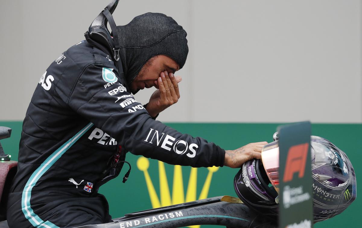 Lewis Hamilton | Lewis Hamilton je z zmago na VN Turčije postal novi stari svetovni prvak. To mu je uspelo že sedmič. | Foto Reuters