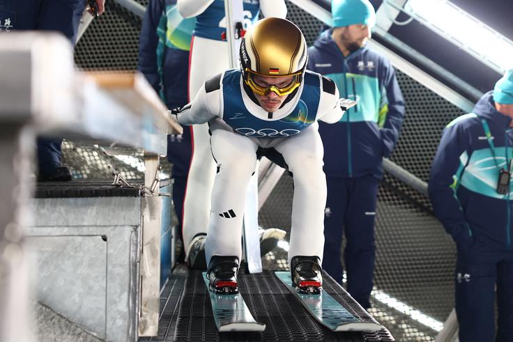 Philipp Raimund se na srednji skakalnici v Predazzu dobro znajde. | Foto: Reuters