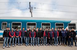 Slovenci z vlakom po nove odgovore: Imamo še rezerve #foto #video