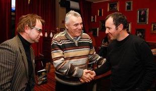 Mi2 so novo leto začeli literarno