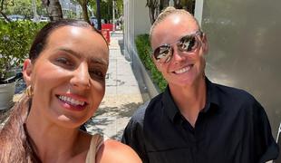 Tina Pisnik s partnerko praznuje obletnico
