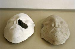 V Bežigrajski galeriji 1 Pugljeve maske kot razmislek o sodobni družbi