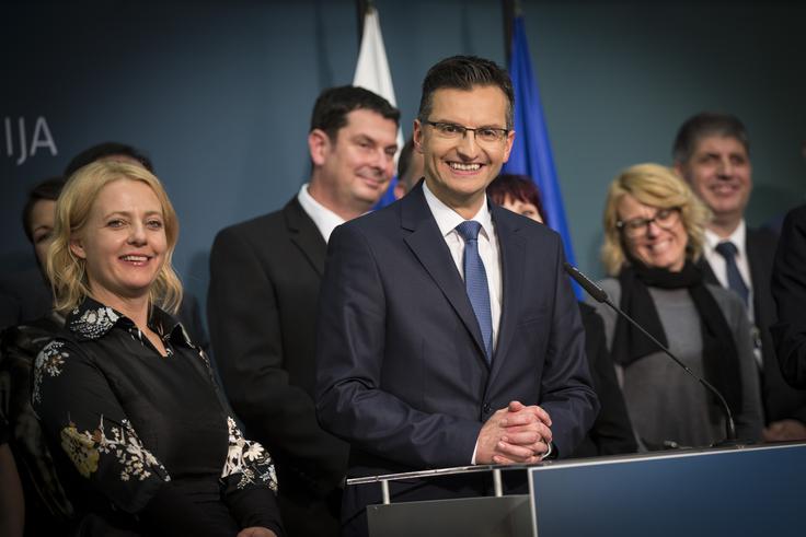 Kar nekaj razumnih ljudi so soočenja prepričala, da se je Pahor namesto z zdravstvom ukvarjal s spravo; da je predstavnik elite, Šarec pa eden od nas. | Foto: Ana Kovač