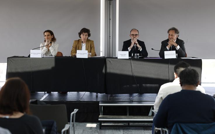 Mbappejevi odvetniki Delphine Verheyden, Frederique Cassereau, Thomas Clay in Pierre-Olivier Sur so danes sklicali novinarsko konferenco. | Foto: Reuters