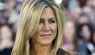 Bo Jennifer Aniston budistka?