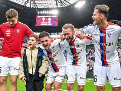 Pravljica Slovencev na Poljskem, Zahović ga je dočakal