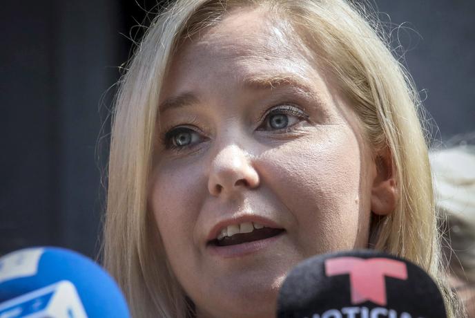 Virginia Giuffre, ki je Epsteina obtoževala spolnih zlorab, naredila samomor