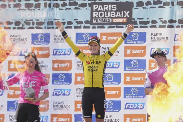 Pauline Ferrand-Prevot prva francoska zmagovalka Roubaixa