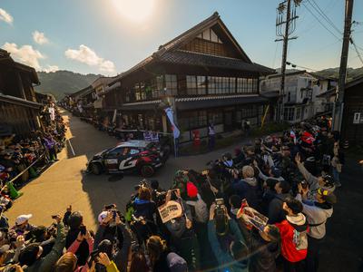 Ni še konec. Ogier z zmago na Japonskem prestavil odločitev o prvaku.