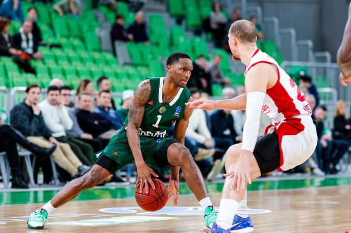 Cedevita Olimpija : Bahčešehir, Umoja Gibson | Cedevita Olimpija je po odličnem prvem polčasu v drugem popustila. | Foto Aleš Fevžer