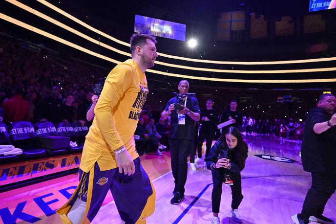 Luka Dončić | Luka Dončić na predstavitvi pred svojim debijem za Los Angeles Lakers | Foto Reuters