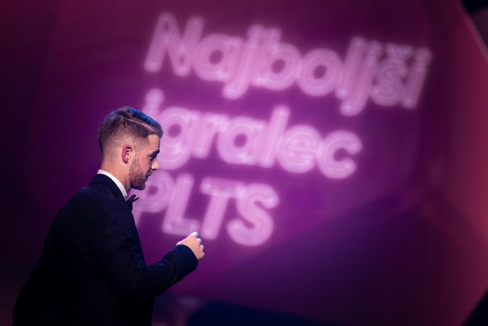 Navdiha ni našel pri Dončiću #video