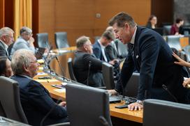Drćavni zbor, Glasovanje, Janez Janša