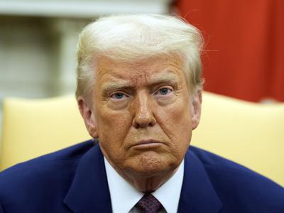 Trump mu je obrnil hrbet, zdaj se smeji s Putinom