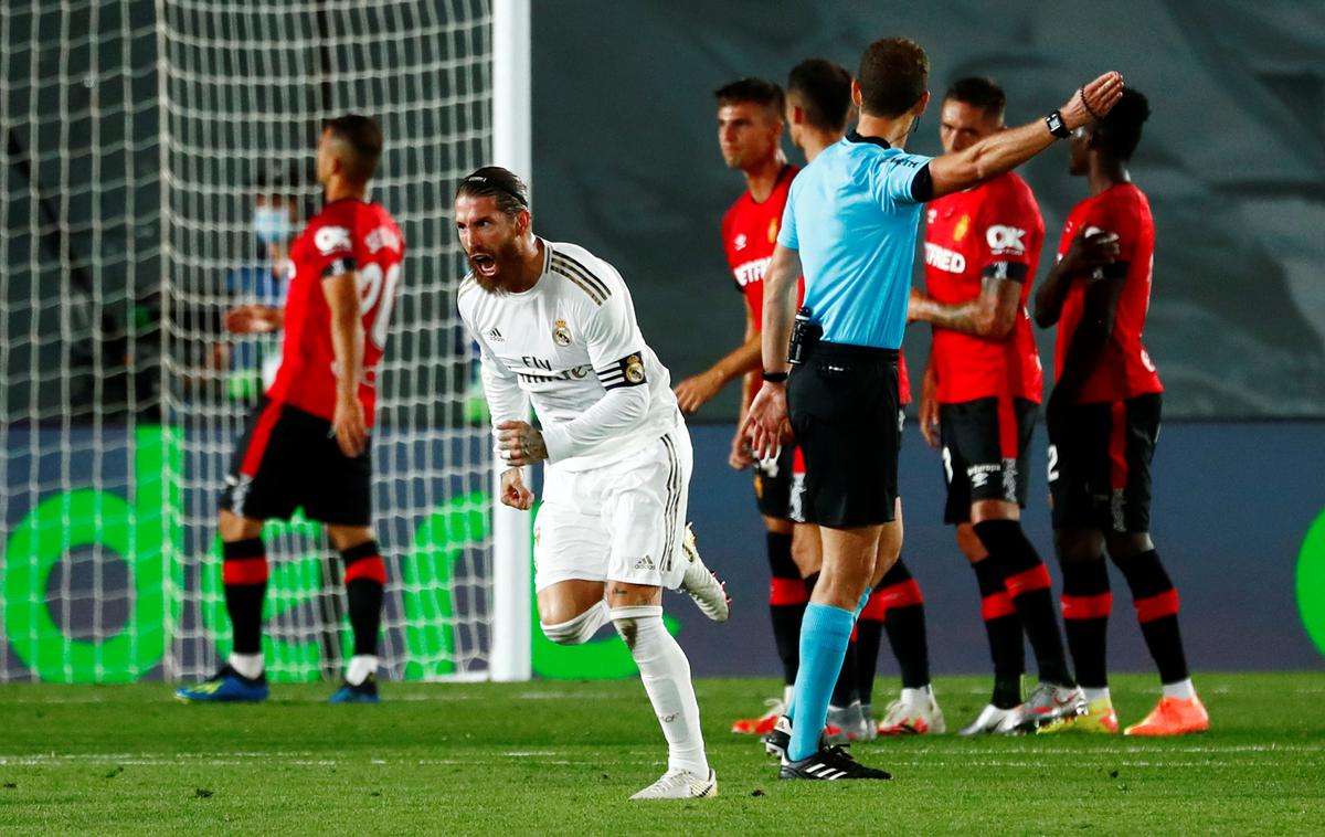 Mallorca Real Madrid | Real je Mallorco doma premagal z 2:0. Pri gostih je zaigral tudi Luka Romero, ki je s 15 leti in 219 dnevi postal najmlajši nogometaš, ki je kdaj nastopil v španskem članskem prvenstvu. | Foto Reuters