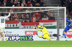 V živo: V drugem polčasu si priložnosti sledijo