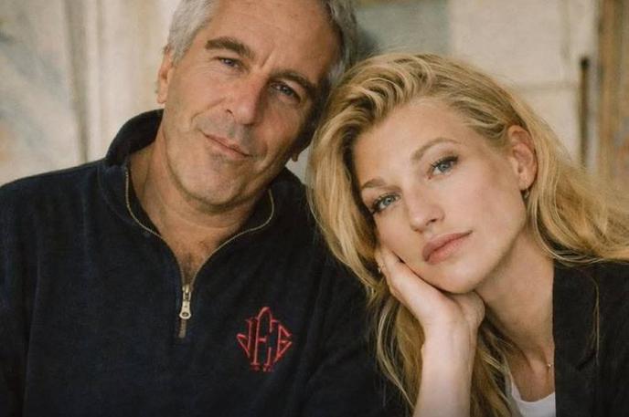 Jeffrey Epstein, Nicole Junkermann | Nicole Junkermann je živela in delala v Londonu, kjer si je ustvarila profil kot poslovna vodja in javna osebnost. | Foto X/@SwiadomyWodnik