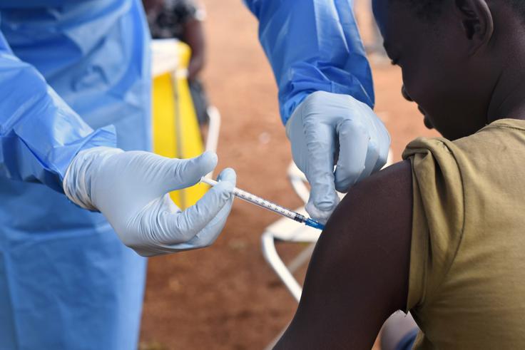 Ebola, cepljenje | Foto: Reuters