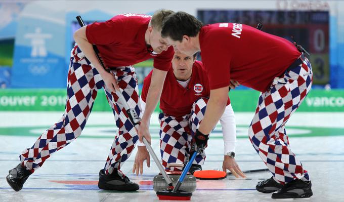 Norveška reprezentanca v curlingu bo v središču pozornosti tudi na letošnjih zimskih olimpijskih igrah. | Foto: Reuters