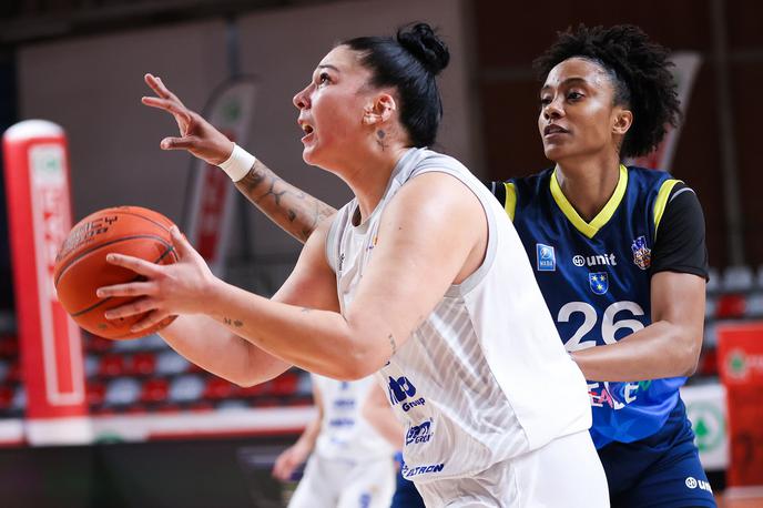 Ana Šarić | Ana Šarić ne bo smela igrati košarke tri mesece. | Foto Filip Barbalić