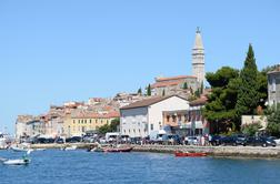 Hrvaška davčna uprava razposlala več sto tisoč odločb, pošto bodo prejeli tudi Slovenci