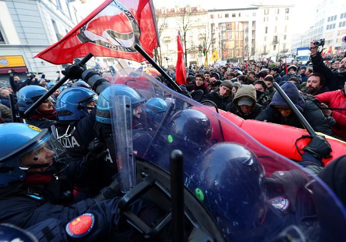 protesti italija 24. februar fašizem | Foto: Reuters