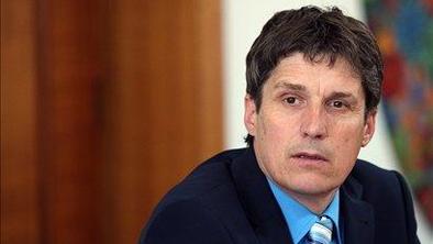 Pahor: Država si glede NLB prizadeva doseči dogovor s KBC ali z drugim vlagateljem