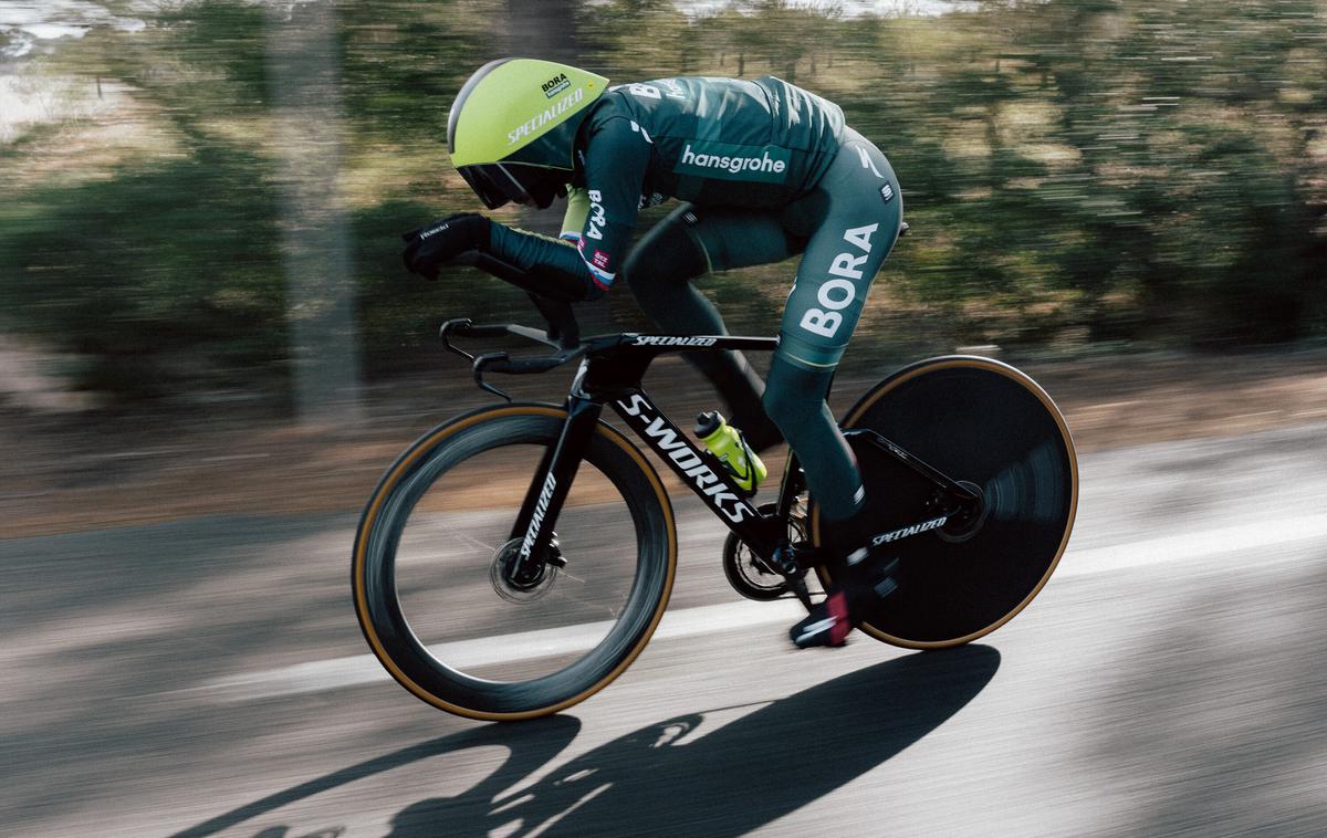 Primož Roglič kronometer | Primož Roglič je imel na kronometru tretji rezultat, skupno je zdaj drugi. | Foto Matthis Waetzel/BORA - hansgrohe