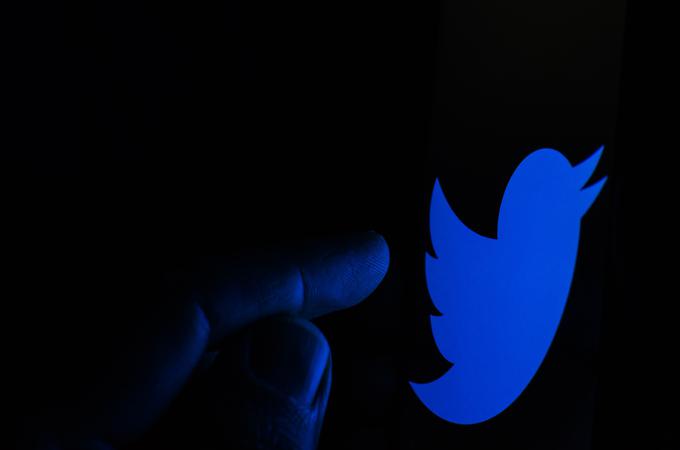 Twitter (zdaj X) je bil v preteklosti že večkrat zlorabljen za organizirane kritike ali napade na točno določene osebe.  | Foto: Shutterstock