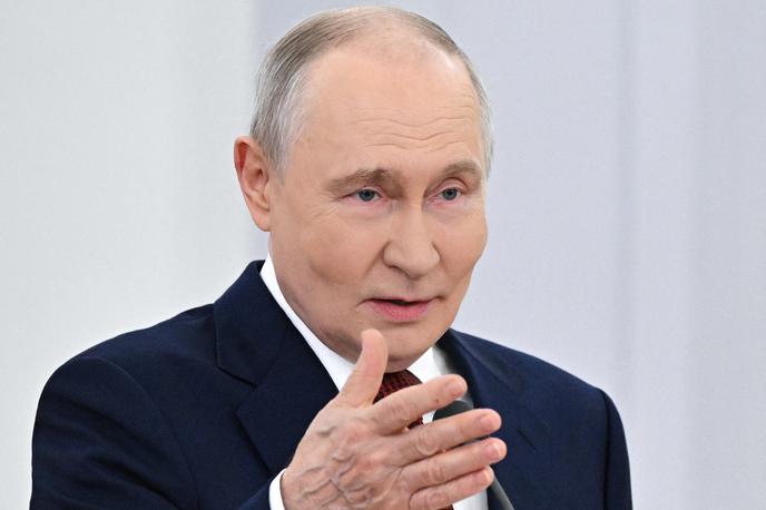 Vladimir Putin | Ruski predsednik Vladimir Putin je septembra 2022 razglasil tako imenovano delno mobilizacijo, v okviru katere je bilo po uradnih navedbah vpoklicanih 300 tisoč rezervistov. | Foto Reuters