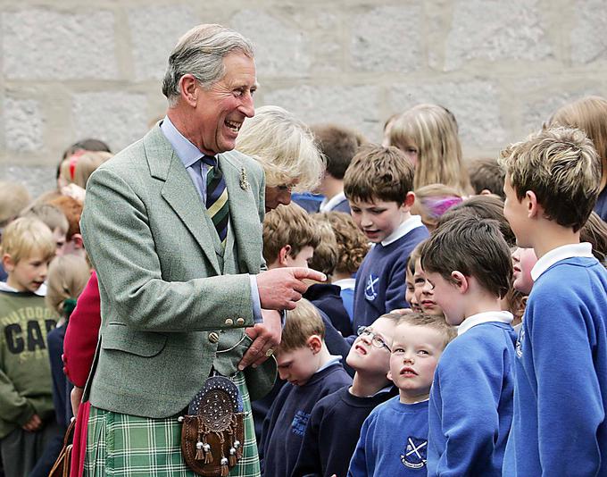 Novi britanski kralj Karel III. je že kot valižanski princ pogosto oblekel kilt in se tako poskušal prikupiti Škotom. Ti bodo morda leta 2023 spet odšli na referendum, na katerem bodo odločali o svoji neodvisnosti od Londona.  | Foto: Guliverimage/Vladimir Fedorenko