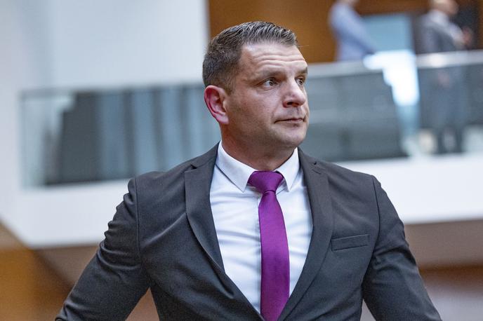Zoran Stevanović | "Poslanec mora biti neodvisen pri svojih odločitvah, da lahko zastopa ljudi," je prepričan novoizvoljeni predsednik DZ Stevanović. | Foto Ana Kovač