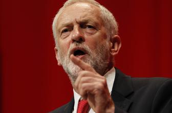 Brexit: Corbyn postavil Mayevi pet pogojev