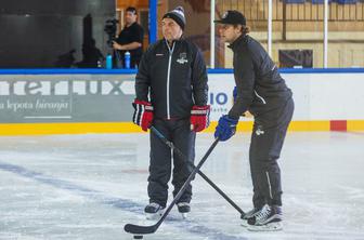 Pogreša romantiko v športu in je na preži za potencialnimi NHL-ovci