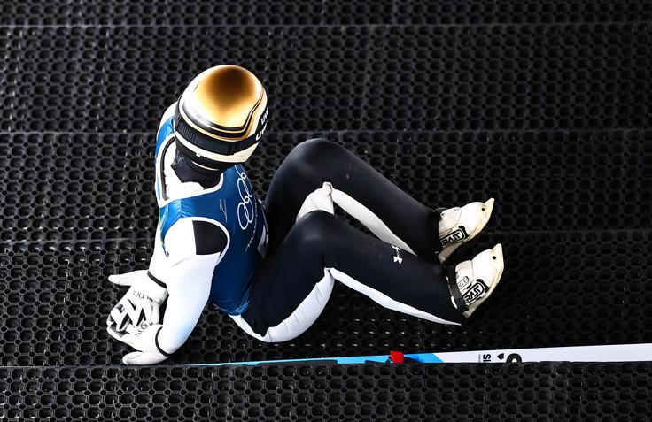 Po prvih dveh skokih je Domen Prevc priznal, da ga je velika skakalnica hitro prizemljila, tretji pa mu je dal malce navdiha. | Foto: Guliverimage