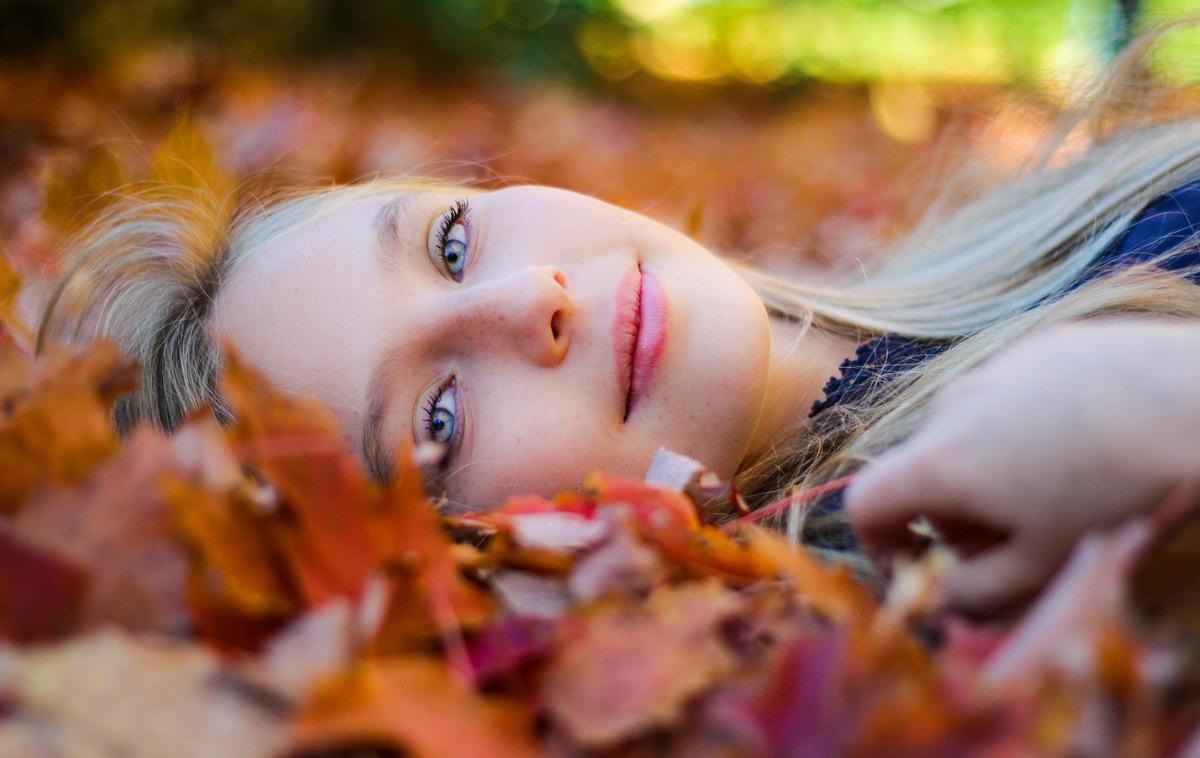 ženska, dekle, jesen | Foto Unsplash
